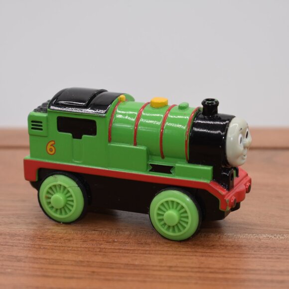 Thomas & Friends Percy Battery Motorized Diecast Wooden Railway Trains 2002 - Picture 3 of 7